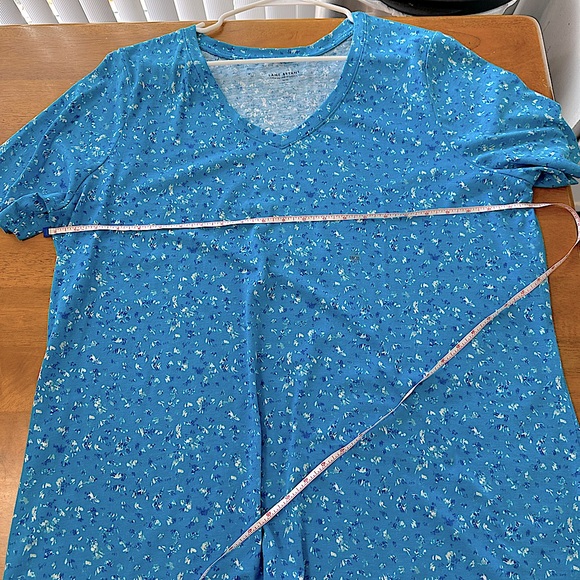 Lane Bryant blue v-neck tee -18/20 - Picture 6 of 7